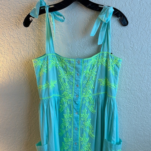 Aqua Dress with Neon Green Embroidery - Picture 2 of 7